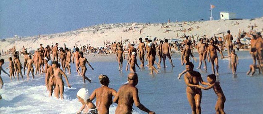 Viele Leute im Wasser